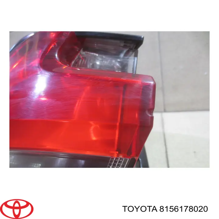 Задня ліва зовнішня фара Toyota 8156178021 ціна, від 182.79 USD