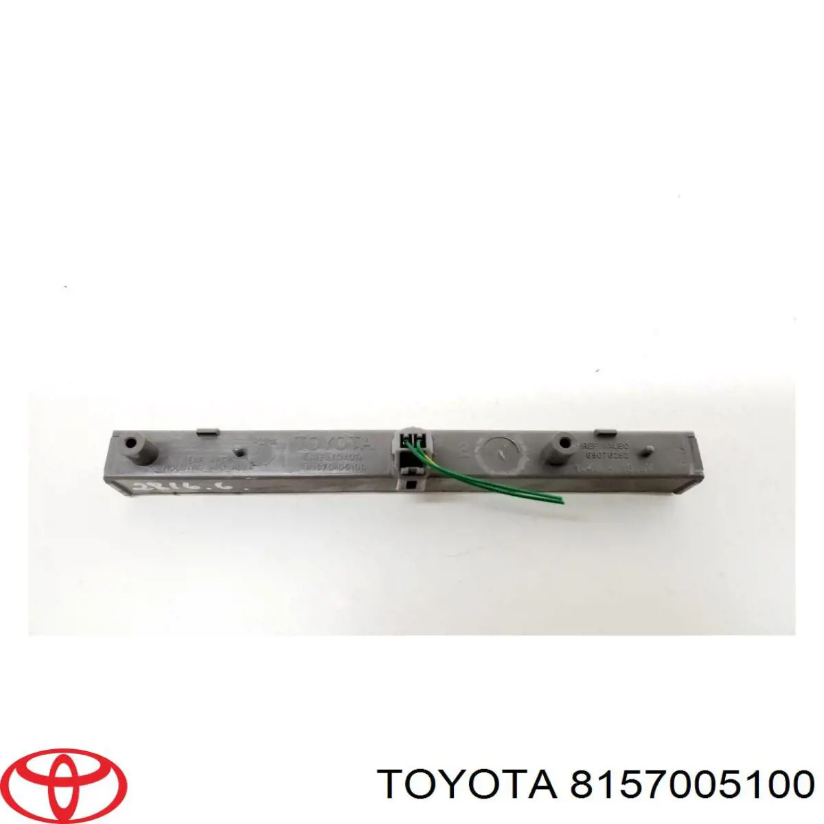 Стоп-сигнал Toyota 8157005100 ціна, від 36.02 USD