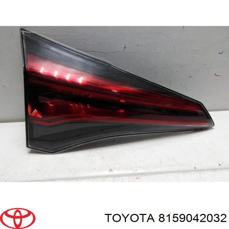 8159042032 Toyota Ліхтар задній лівий, внутрішній