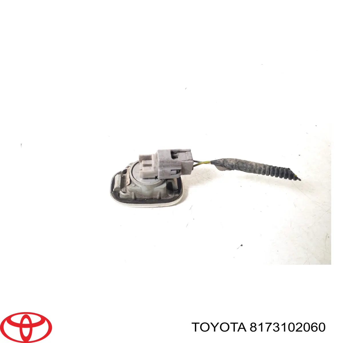 Повторювач повороту на крилі Toyota 8173102060 ціна, від 3.77 USD
