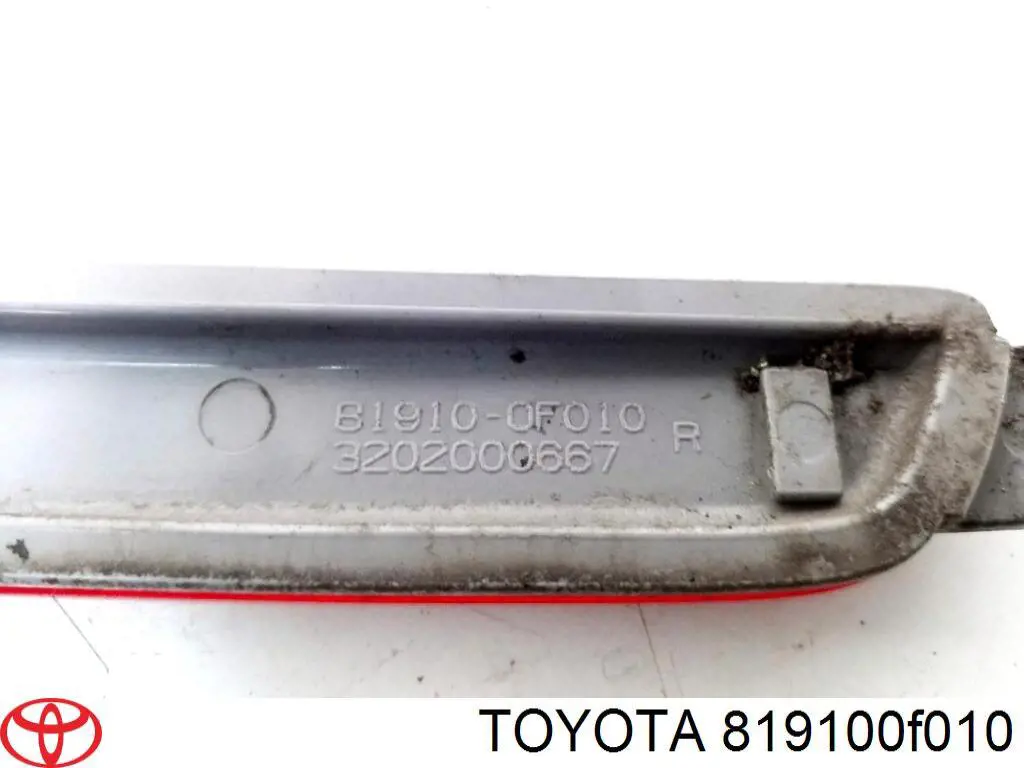 Правий катафот заднього бампера Toyota 819100F010 ціна, від 15.20 USD