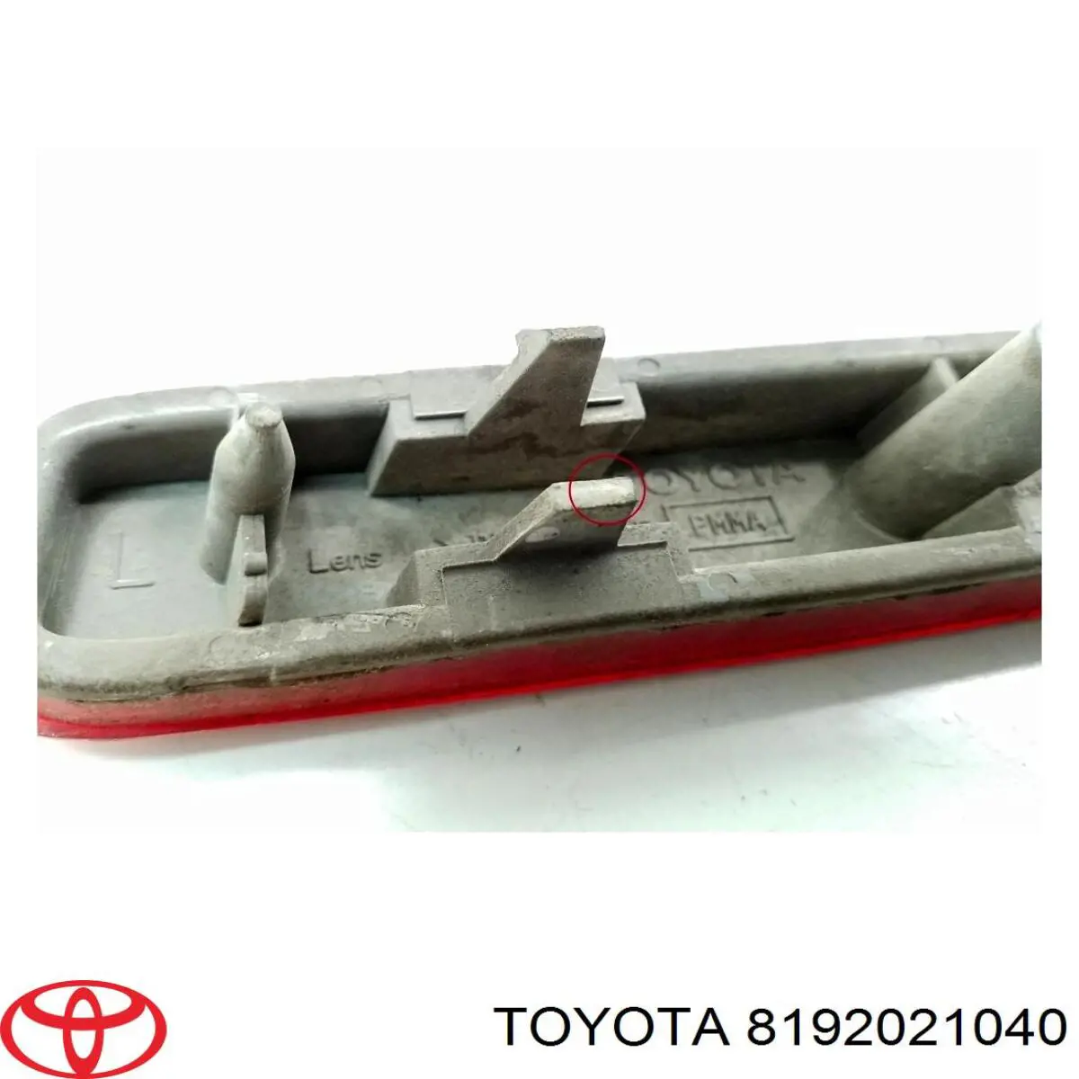 Лівий катафот заднього бампера Toyota 8192021040 ціна, від 41.67 USD