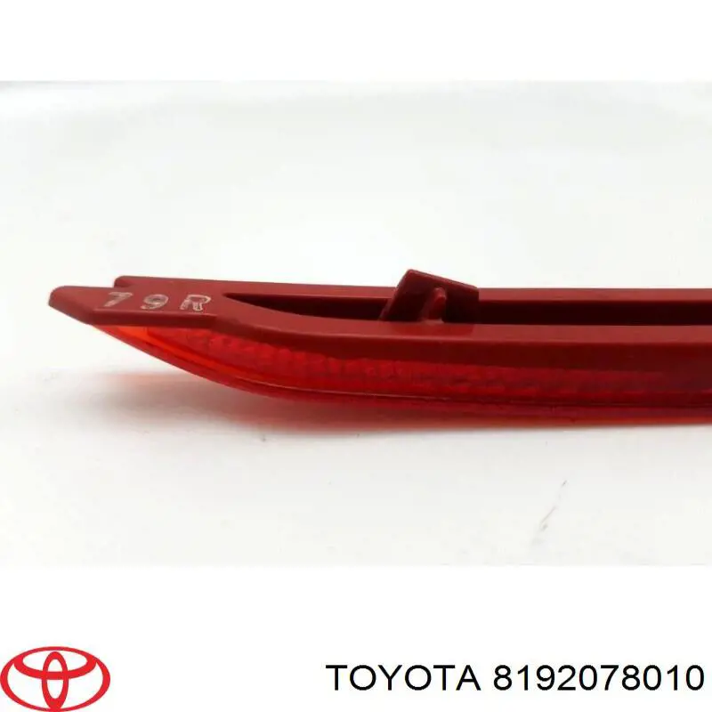 Лівий катафот заднього бампера Toyota 8192078010 ціна, від 24.31 USD