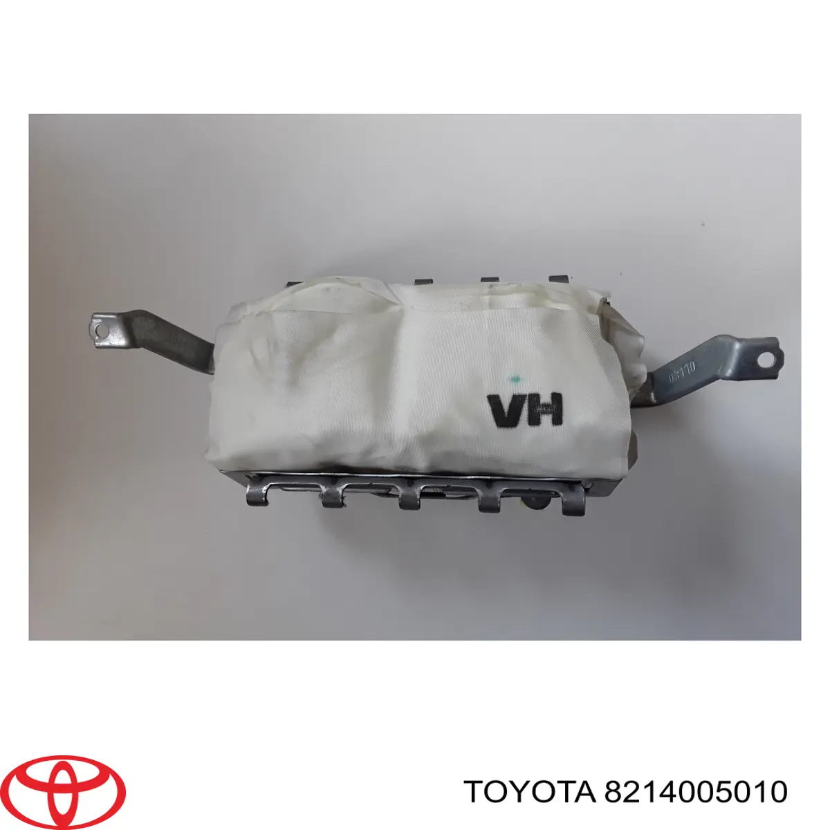 8214005010 Toyota 