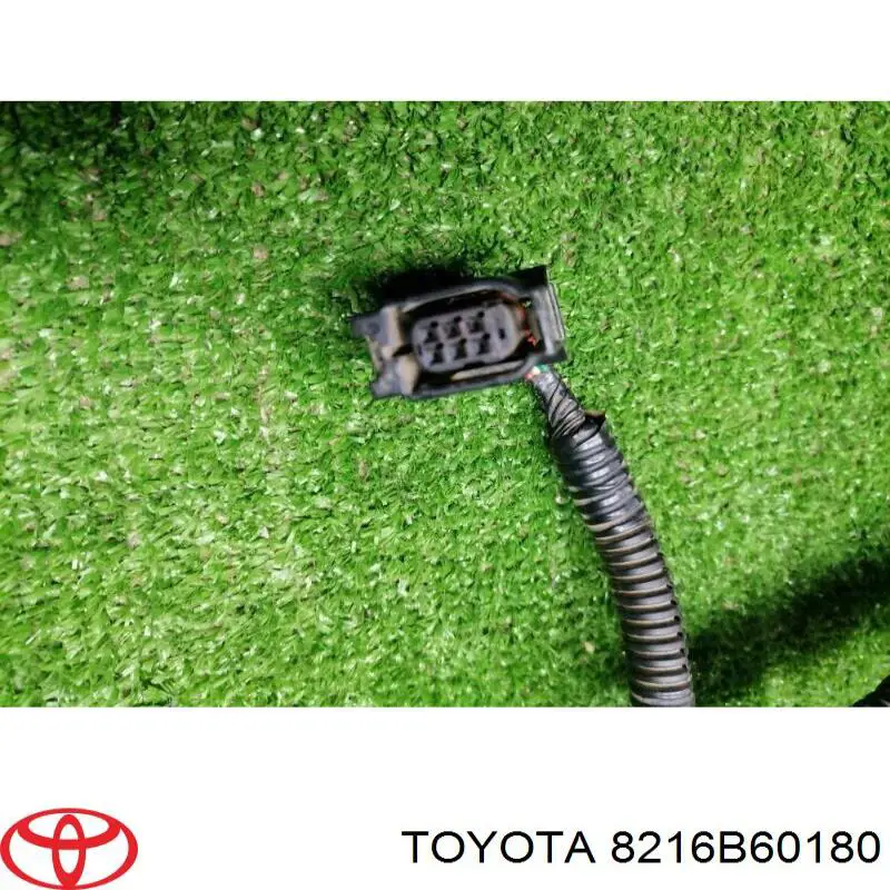 Купити 8216B60180 Toyota 