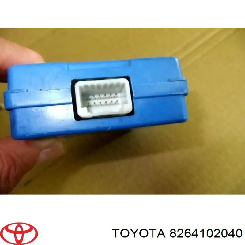  8264102040 Toyota