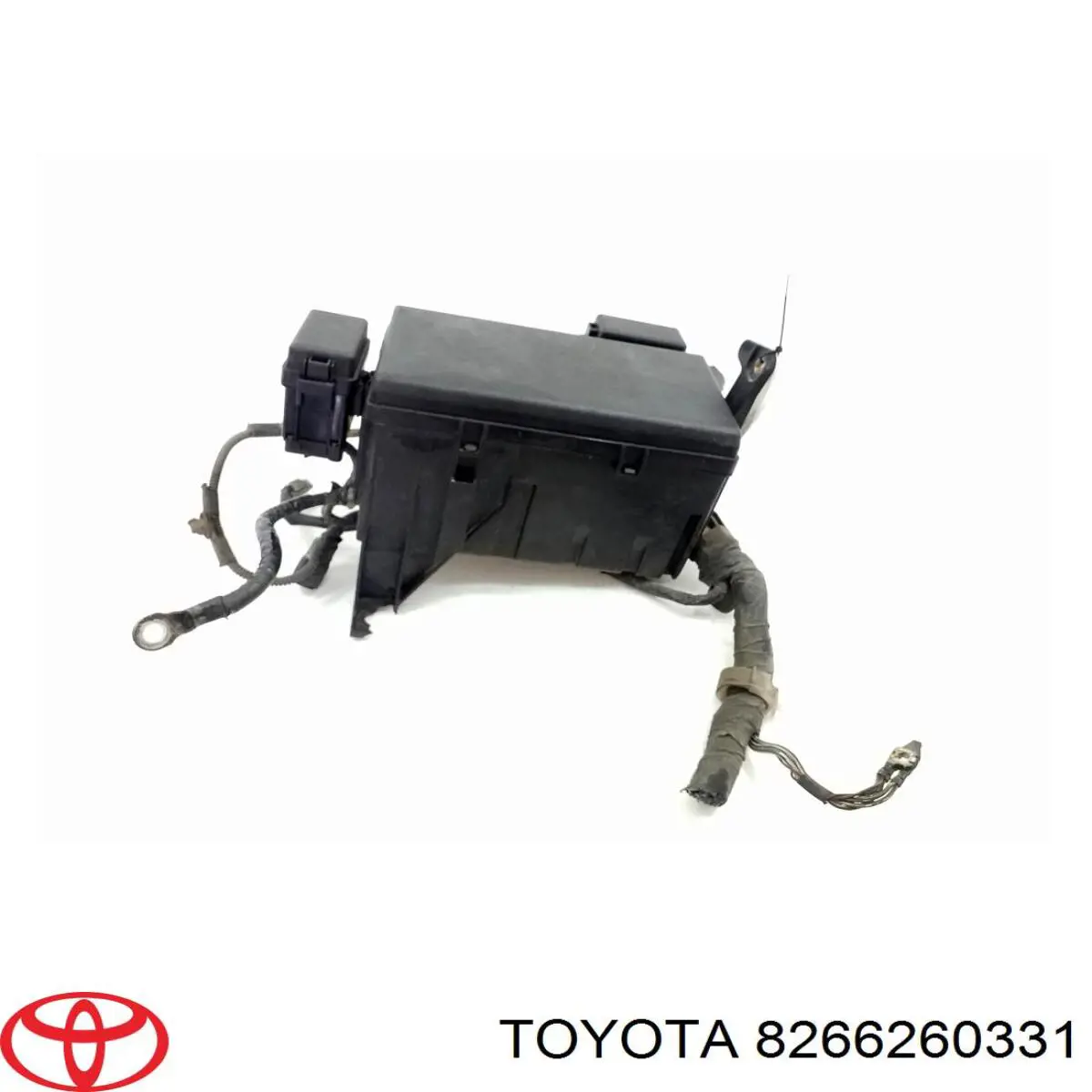 Купити 8266260331 Toyota Кришка блока запобіжників