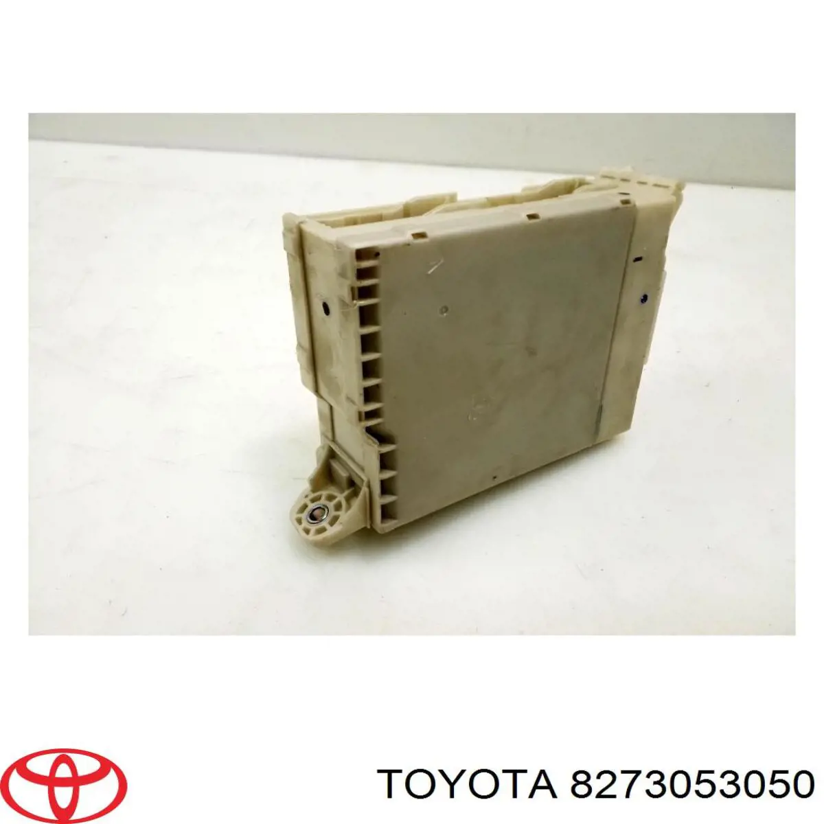 Блок комфорту Toyota 8273053050 ціна, від 29.14 USD