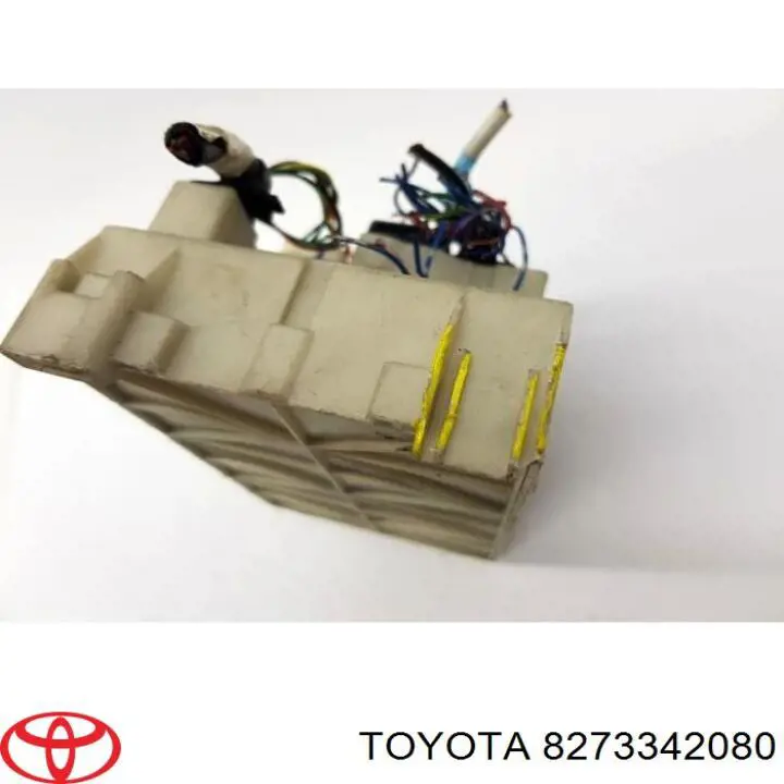 Блок запобіжників задній, салонний Toyota RAV4 2 (XA2) (Тойота Рав4)
