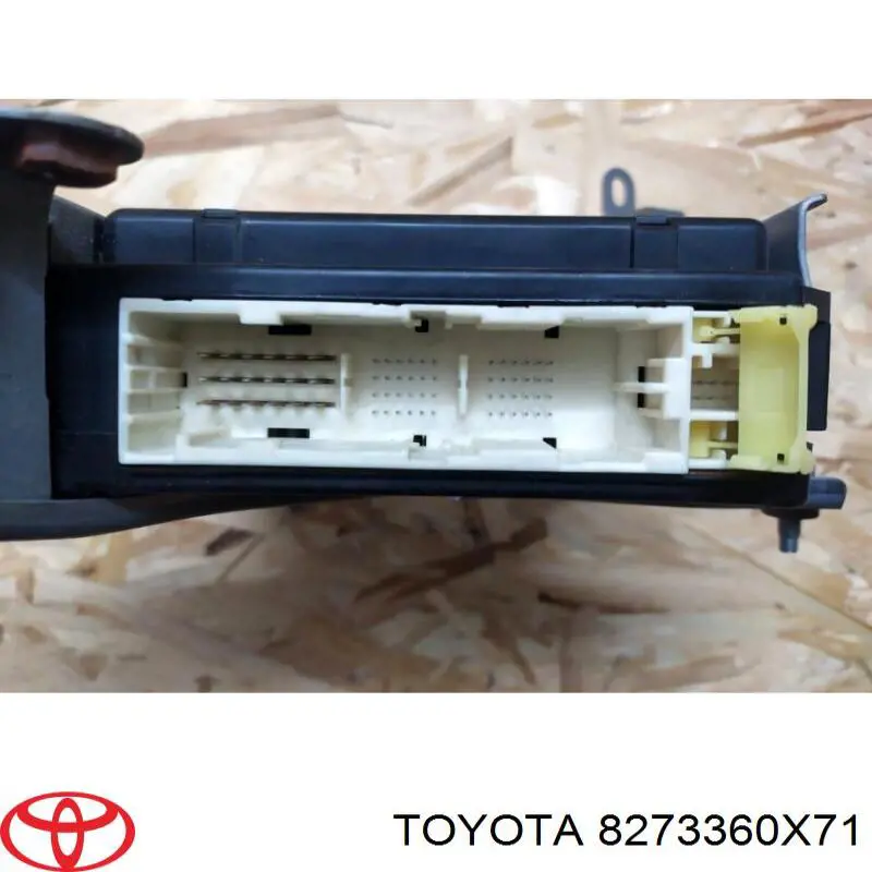 Купити 8273360X71 Toyota 