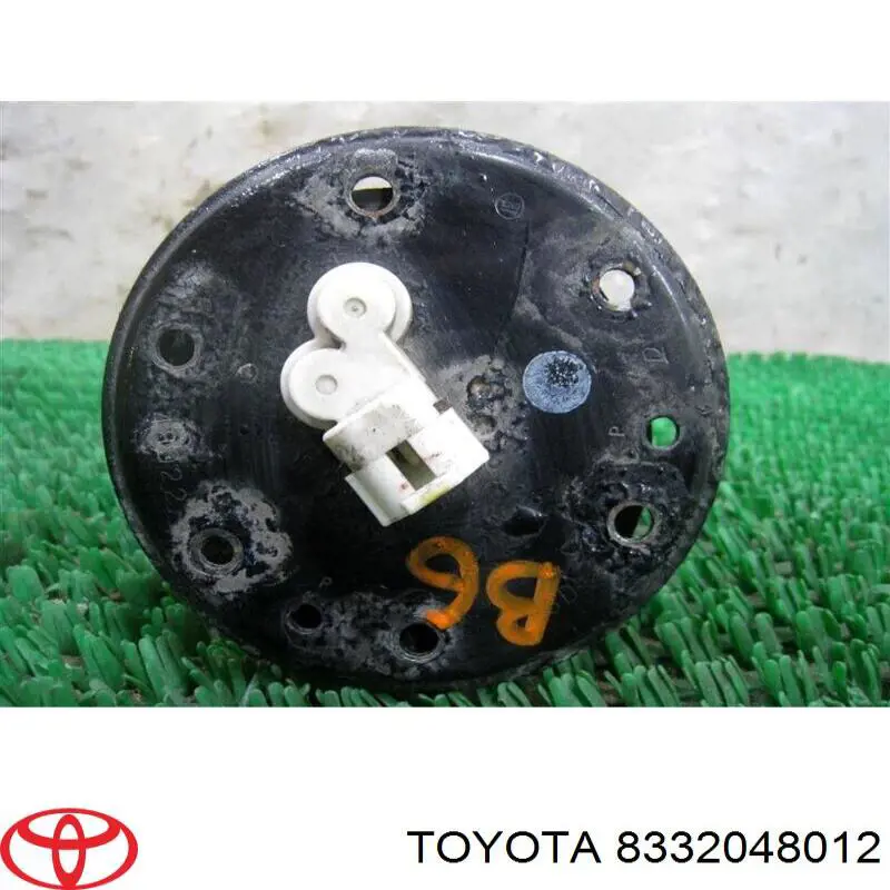 Купити 8332048012 Toyota Датчик рівня палива в бензобаку
