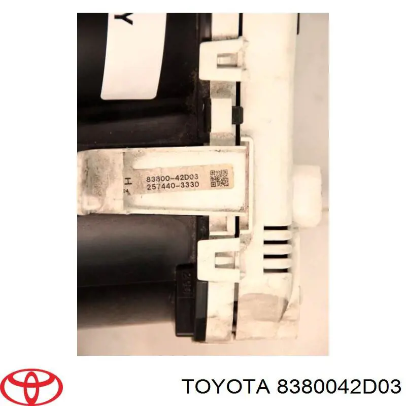Прилади управління Toyota 8380042D03 ціна, від 42.73 USD