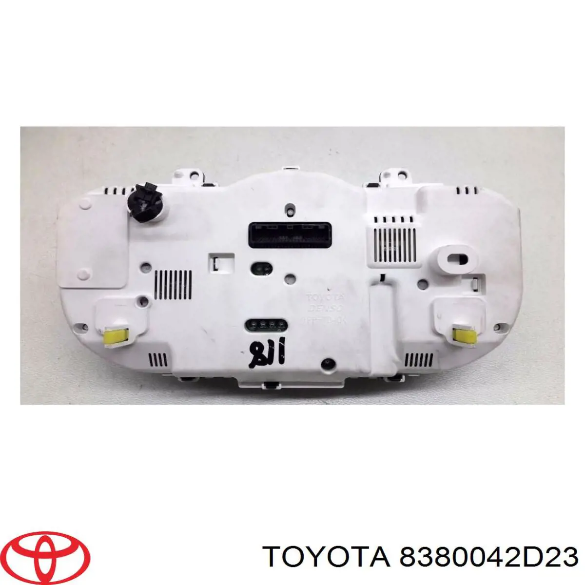 Прилади управління Toyota 8380042D23 ціна, від 25.34 USD