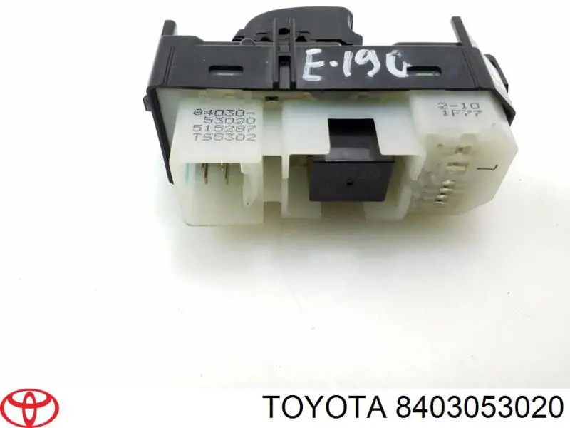Кнопковий блок керування склопідіймачами передній правий Toyota 8403053020 ціна, від 10.78 USD