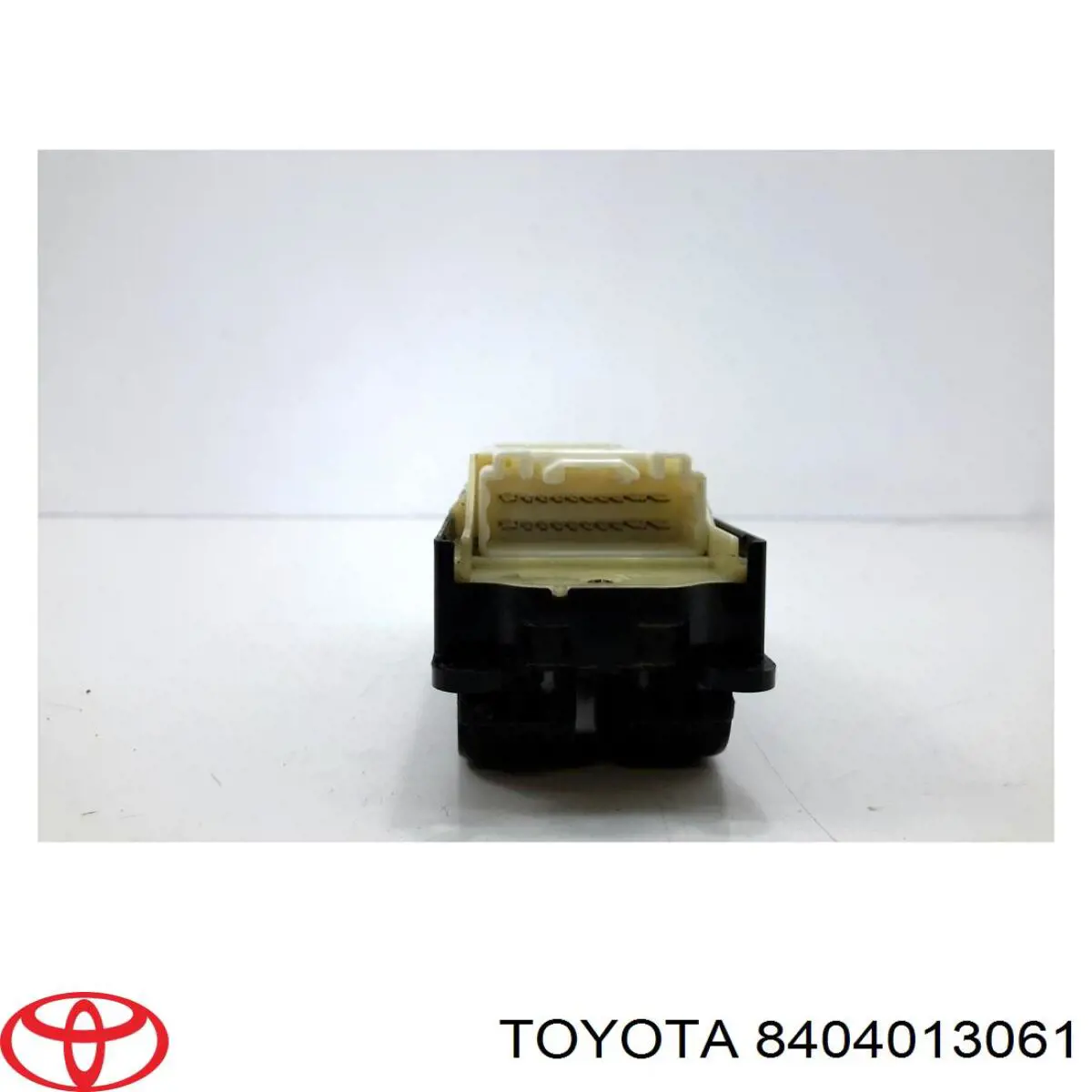 8404013061 Toyota Кнопковий блок управління склопідіймачами центральної консолі