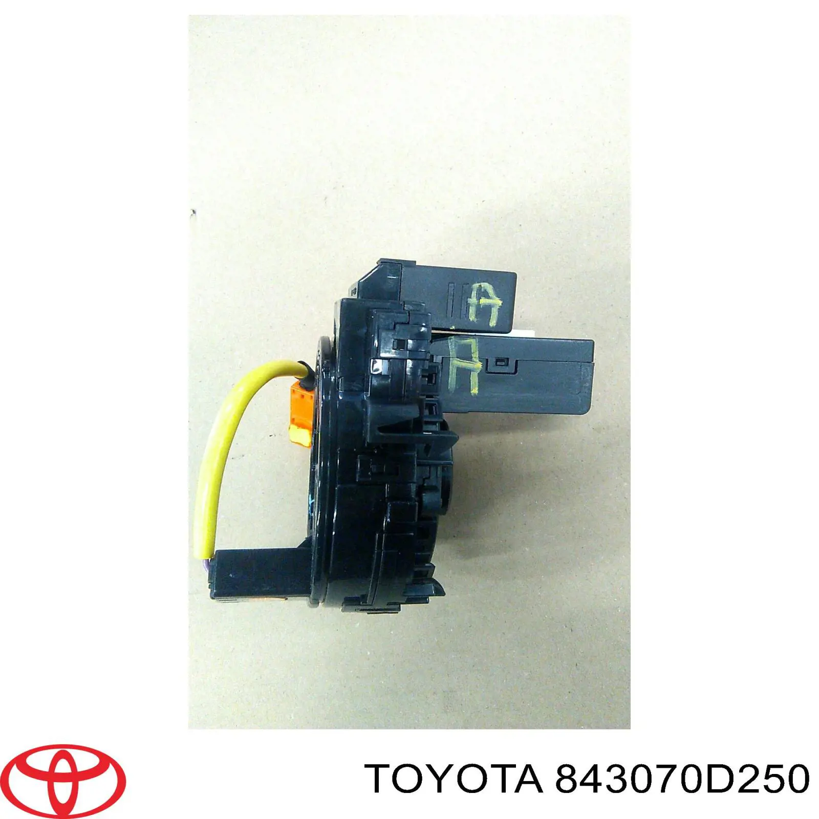 843070D250 Toyota Шлейф Airbag