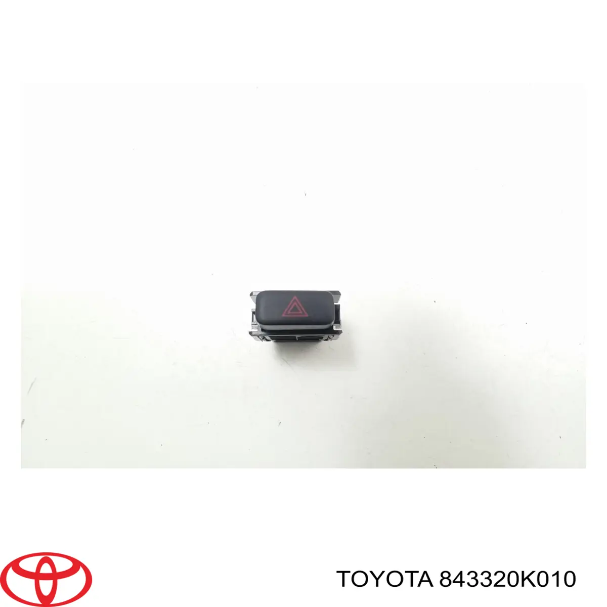 Купити 843320K010 Toyota Кнопка включення аварійного сигналу