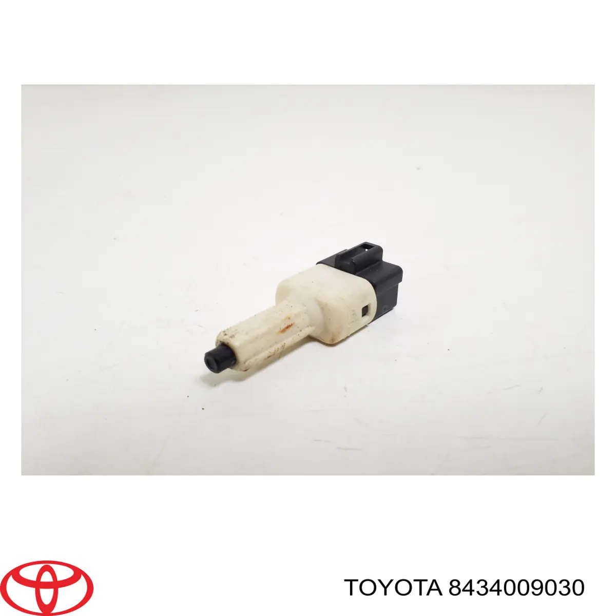 8434069035 Toyota датчик включення стопсигналу