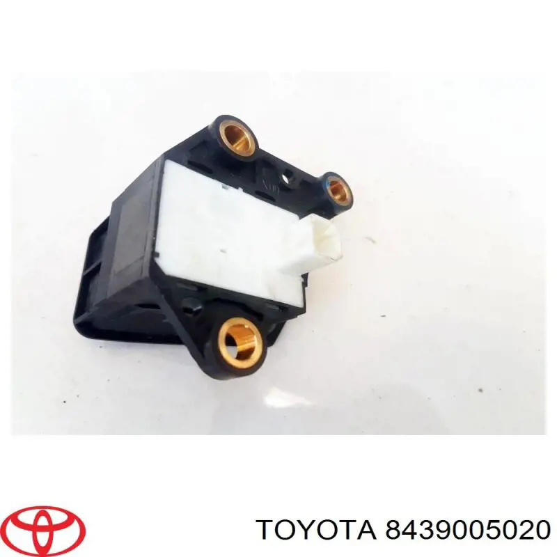 Клавіша електромеханічного гальма стоянки 8439005020 Toyota