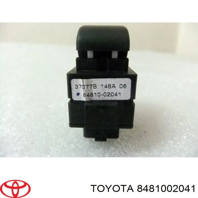 Купити 8481002041 Toyota Кнопка вмикання двигуна склопідіймача передня права