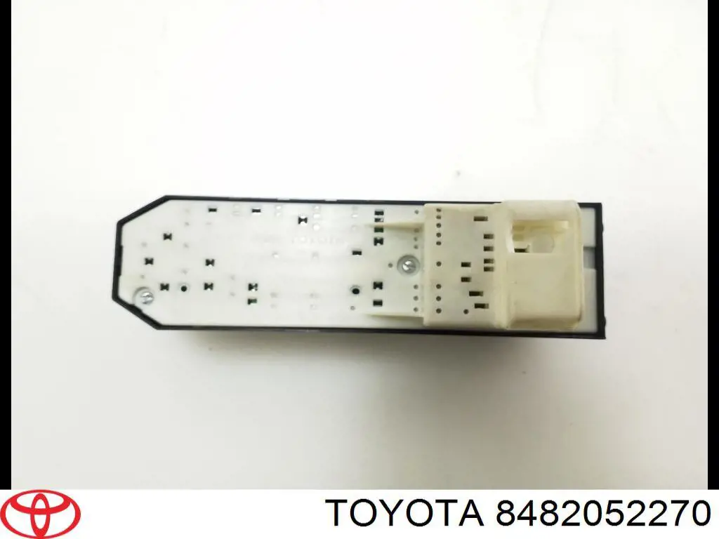 Кнопковий блок керування склопідіймачами центральної консолі Toyota 8482052270 ціна, від 25.08 USD