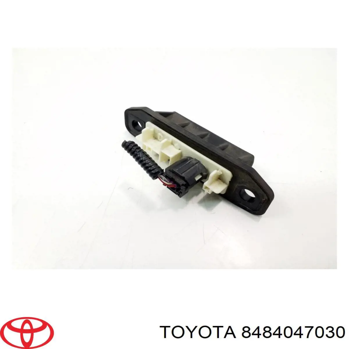 Кнопка приводу замка 3/5 дверей (ляди) / кришки багажника Toyota 8484047030 ціна, від 28.22 USD