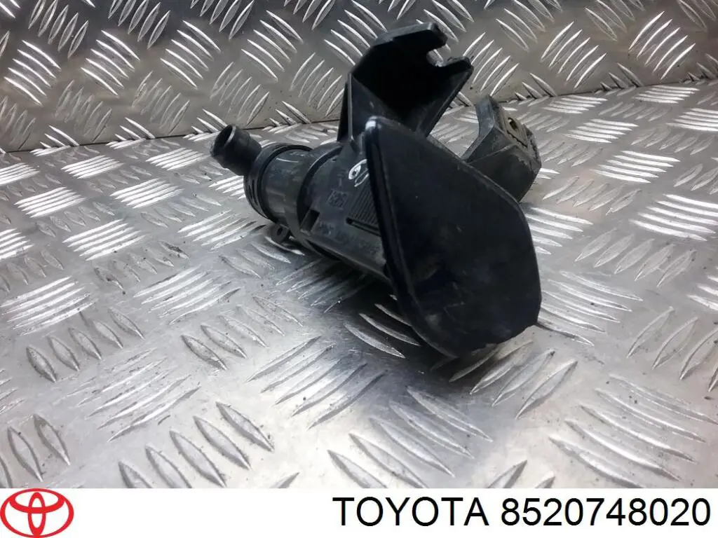 Форсунка омивача фари передньої, правої Toyota 8520748020 ціна, від 40.96 USD