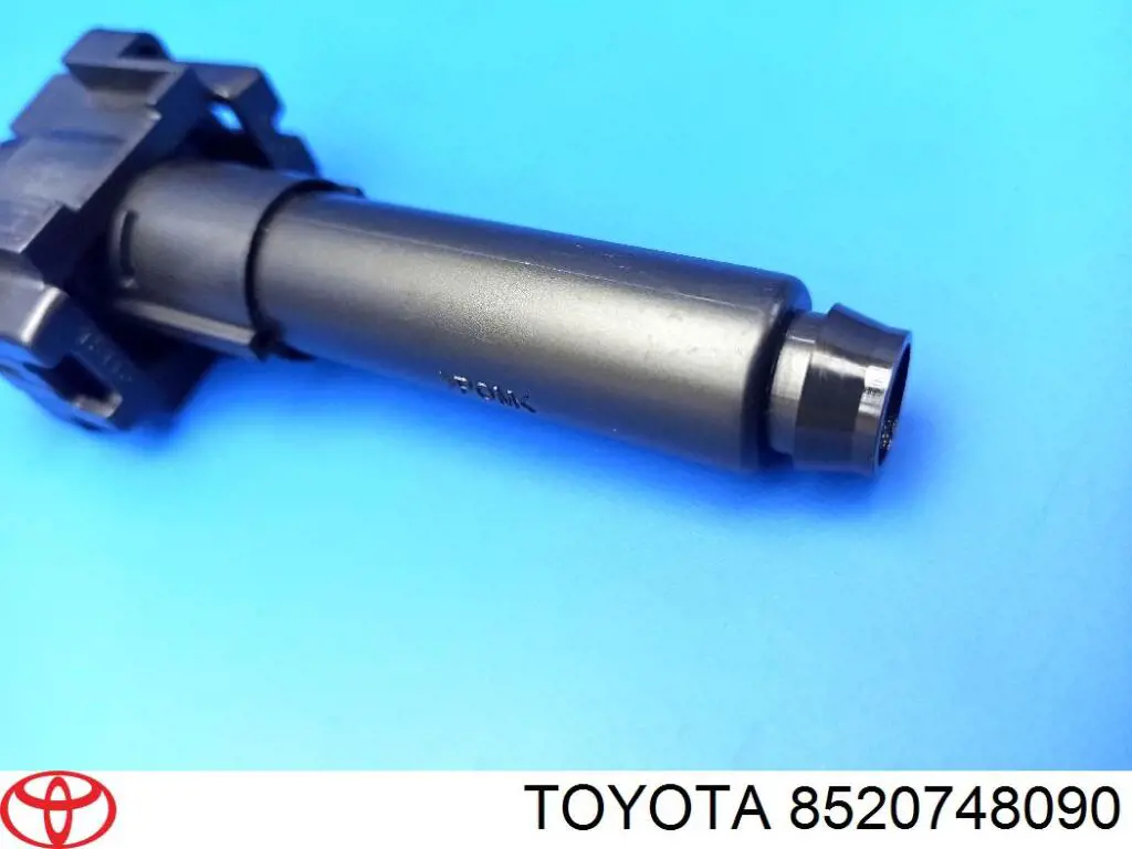 8520748090 Toyota Форсунка омивача фари передньої, правої