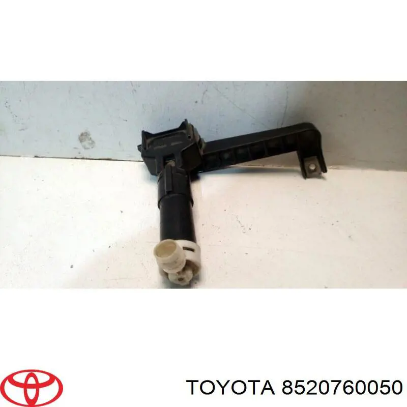 Форсунка омивача фари передньої, правої Toyota 8520760050 ціна, від 78.66 USD