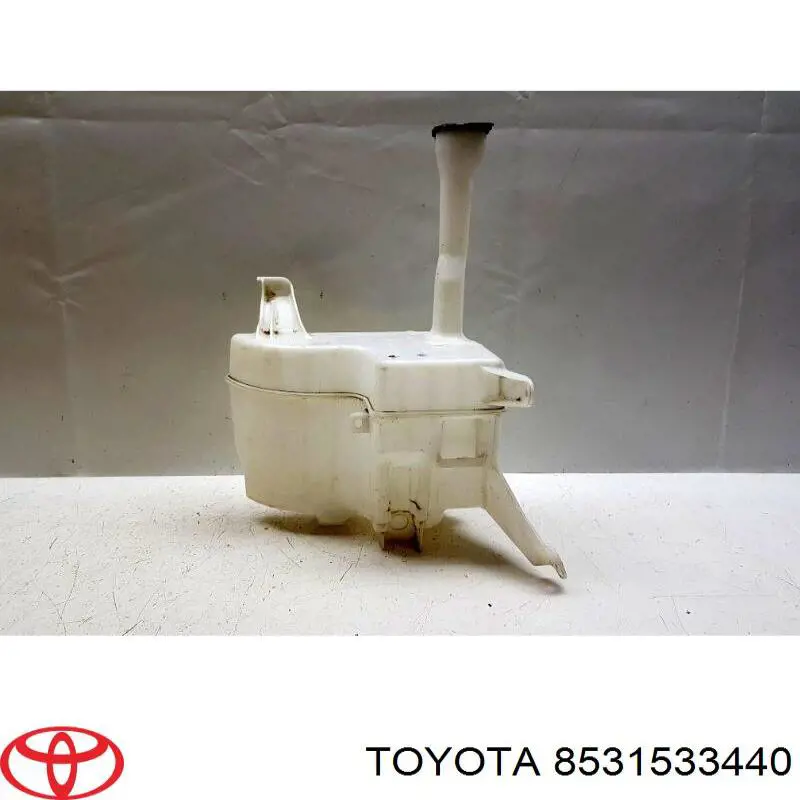 Бачок омивача 8531533440 Toyota