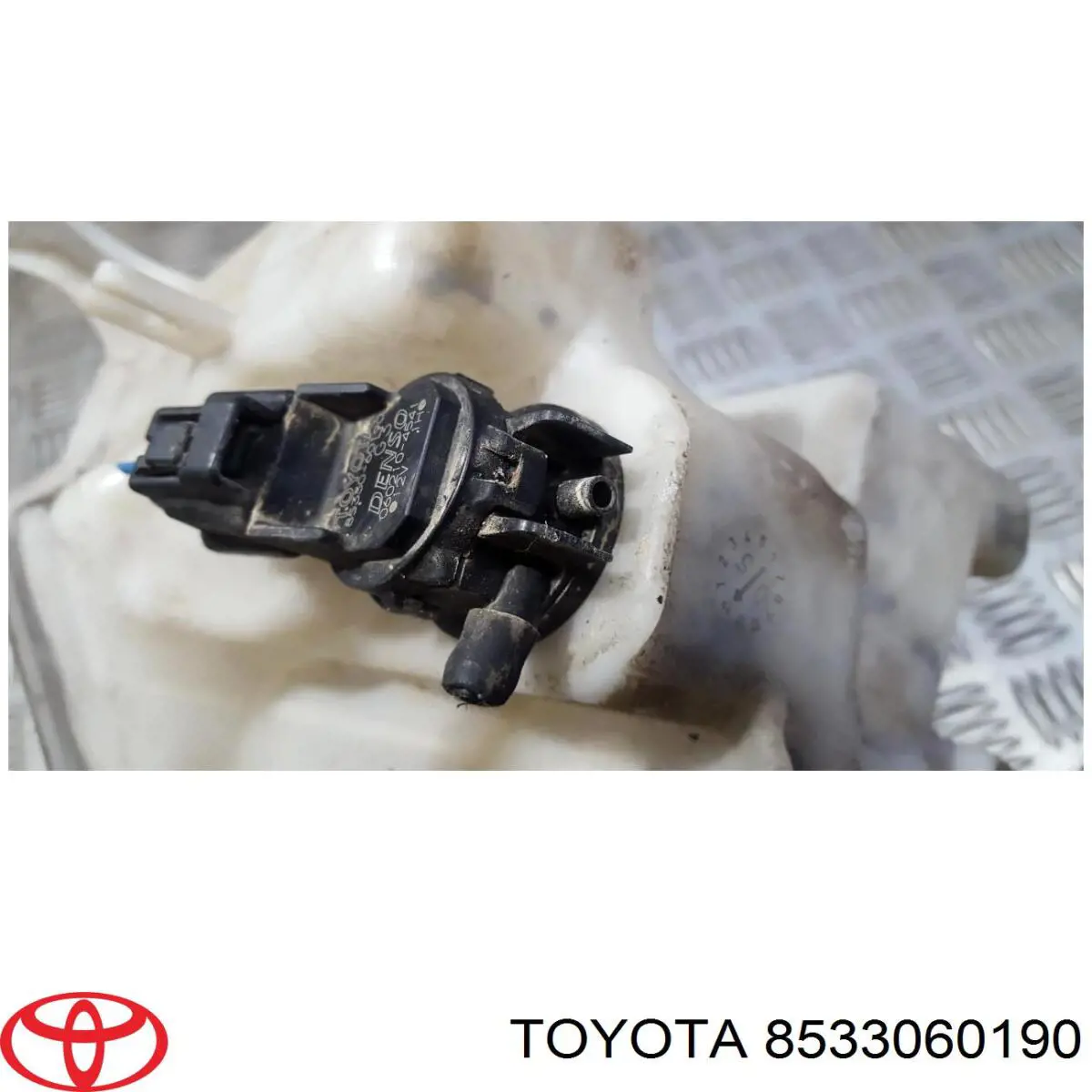 Купити Моторчик омивача Toyota Prius  ZVW30