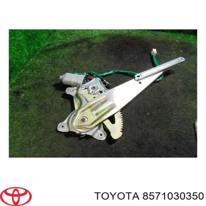 8571030350 Toyota Моторчик склопідйомника двері задніх, лівих