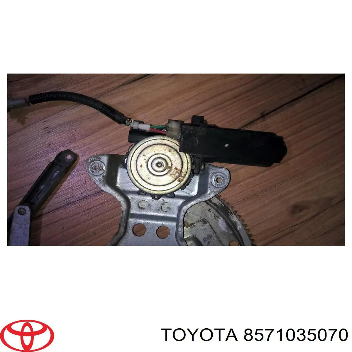 Купити 8571035070 Toyota Двигун склопідіймача двері передньої, правої