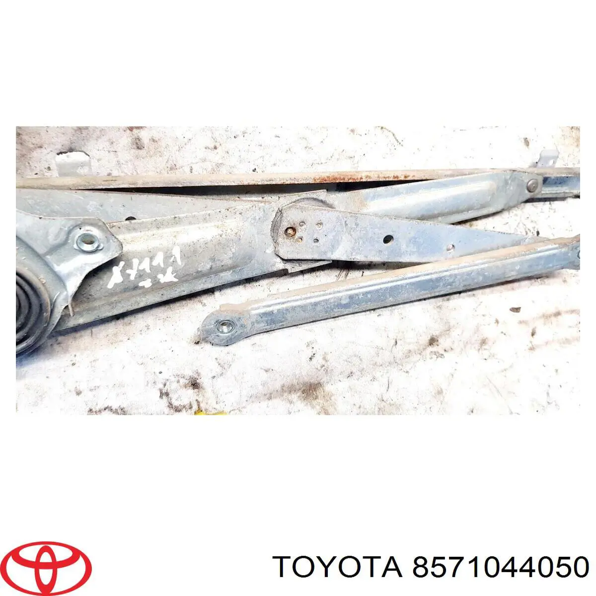 8571044050 Toyota Моторчик склопідйомника двері задніх, правих