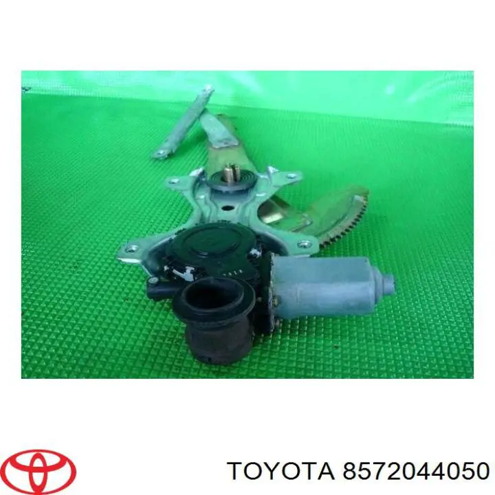 Двигун стеклопод'емника двері задньої, лівої 8572044050 Toyota