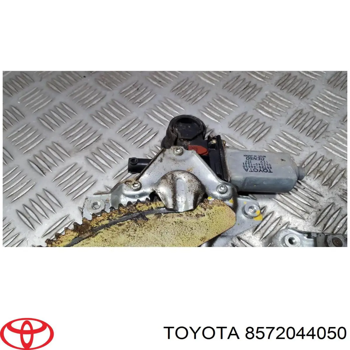 Двигун стеклопод'емника двері задньої, лівої Toyota 8572044050