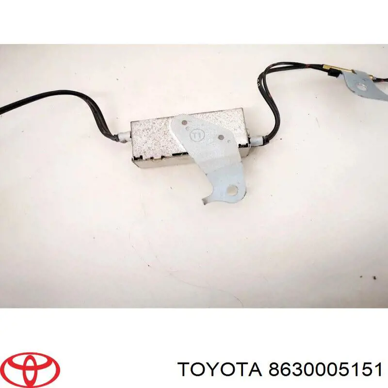 8630005151 Toyota Антена на дах