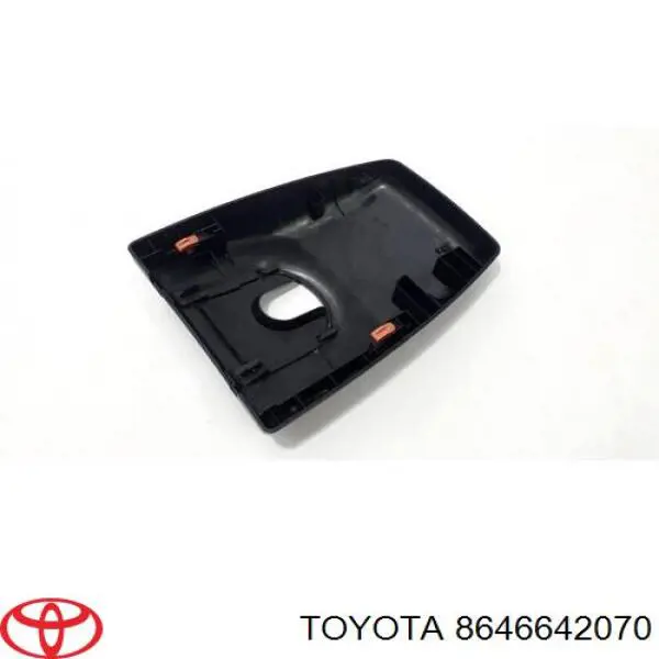  Toyota 8646642070