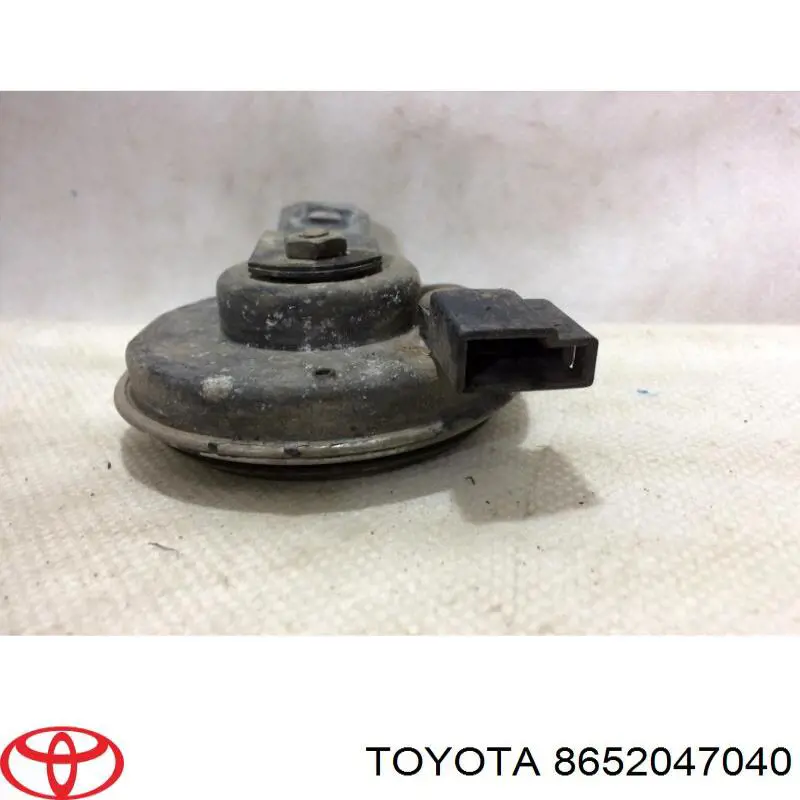 8652047040 Toyota 