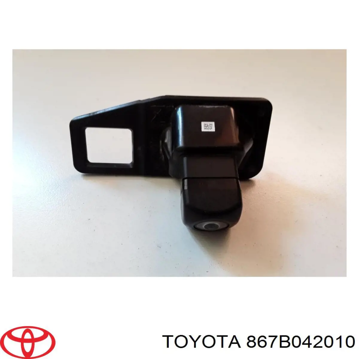 867B042010 Toyota Камера заднього виду