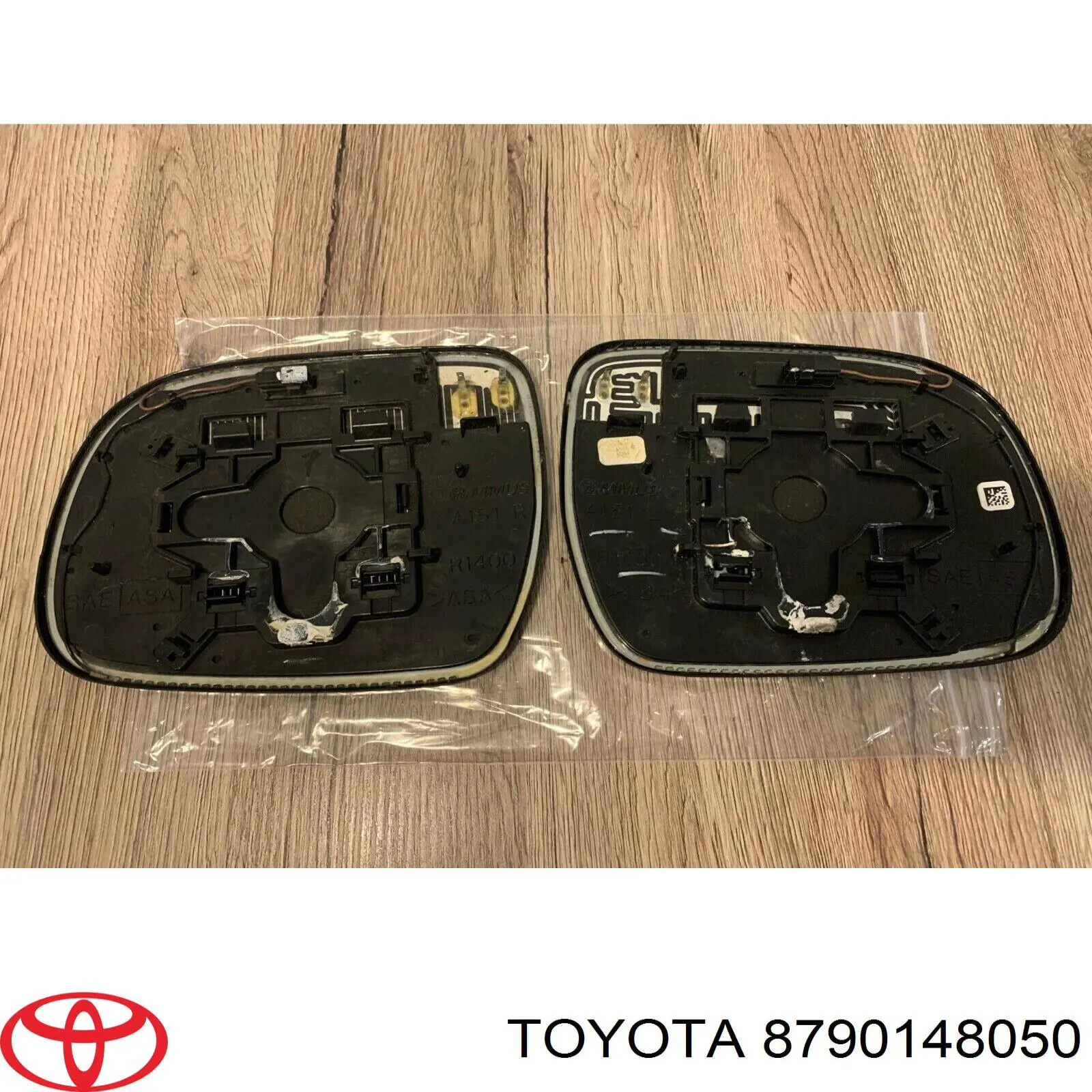Купити 8790148050 Toyota Скло дзеркала заднього виду, правого