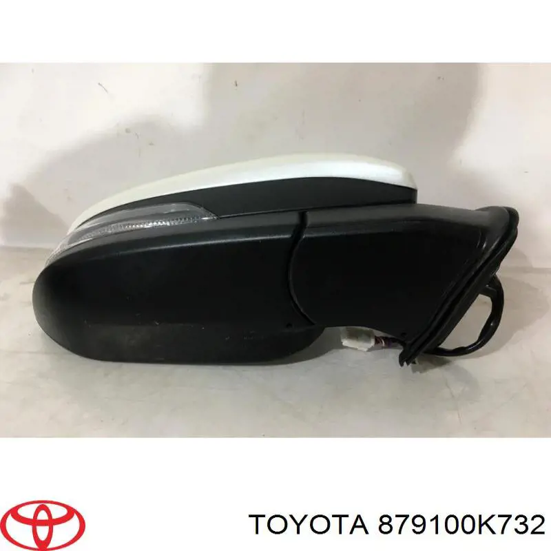 Дзеркало праве 879100K732 Toyota