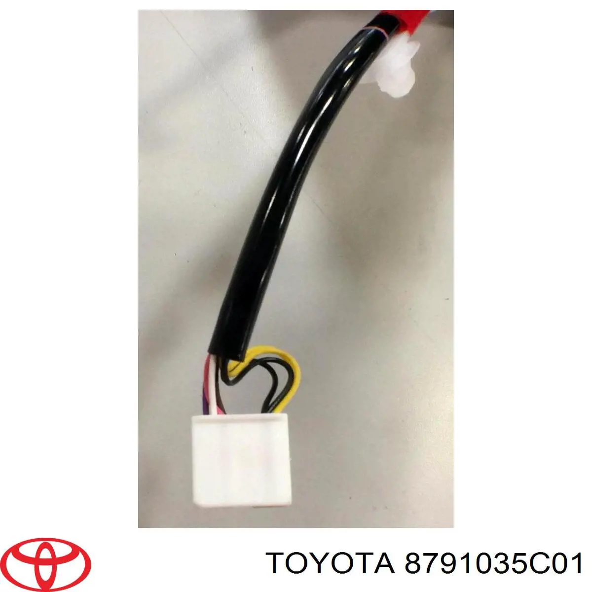 Праве бічне дзеркало Toyota 8791035C01 ціна, від 384.31 USD