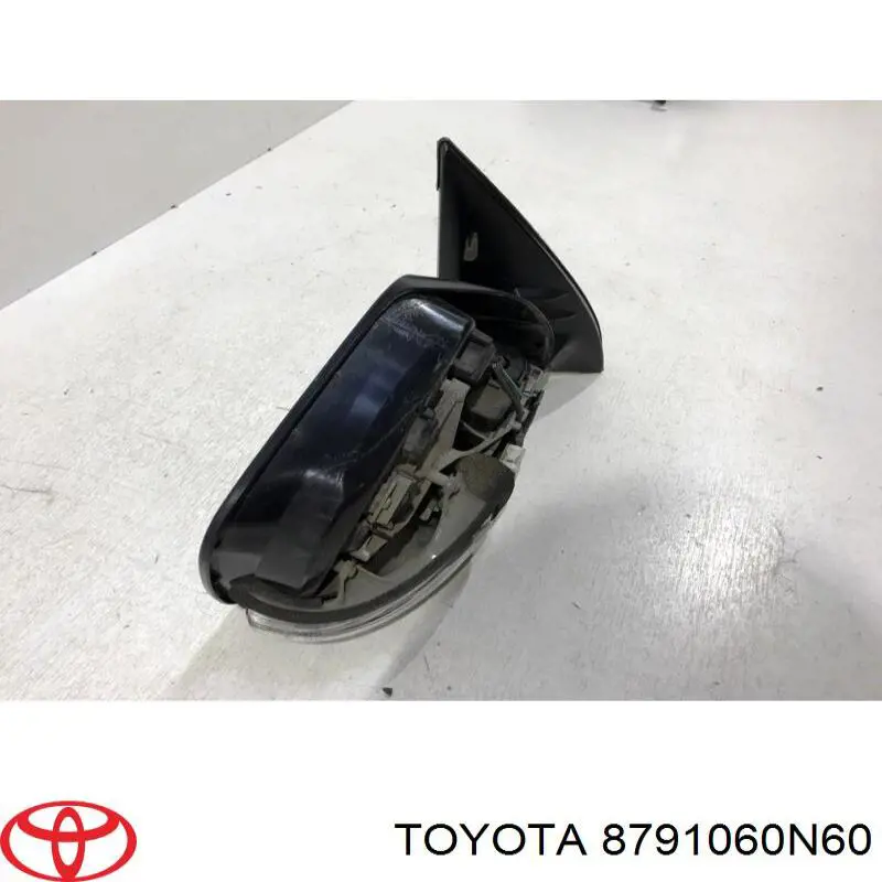 8791060N60 Toyota Праве дзеркало заднього виду