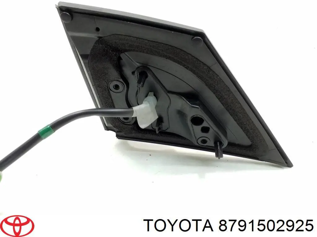Накладка правого дзеркала заднього виду Toyota 8791502925 ціна, від 18.32 USD