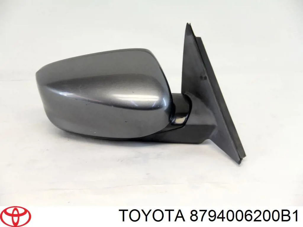 Бічне дзеркало заднього виду на Toyota Camry HYBRID 