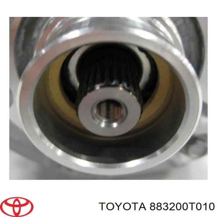 Компресор кондиціонера 883200T010 Toyota