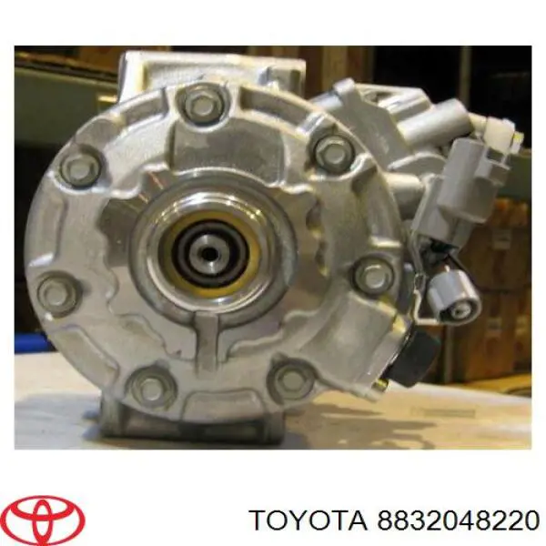 Насос кондиціонера Toyota 8831008082