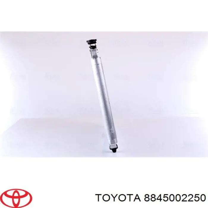 Радіатор кондиціонера 8845002250 Toyota