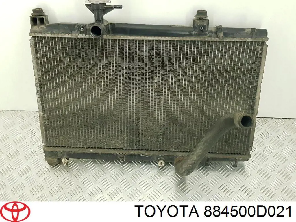 Купити 884500D021 Toyota Радіатор системи охолодження кондиціонера